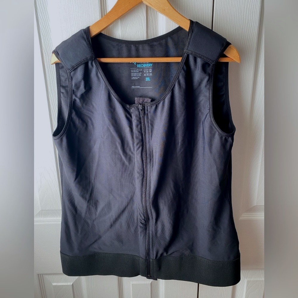 Marena RECOVERY Black Sleeveless Full-Zip Adjustable Shoulders Vest SZ 2XL
